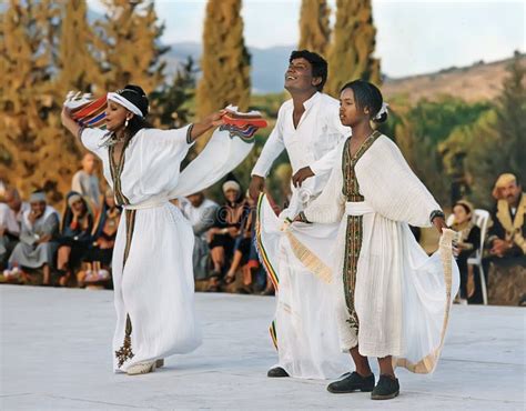  De Ethiopische Dansstorm van Umi: Een Nacht Vol Muziek, Passie en Onverwachte Gastoptredens!