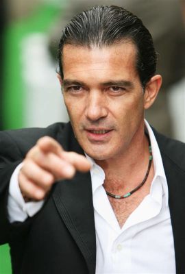 ¡Viva España! Antonio Banderas Heeft Zijn Footprints Gezet Voor Het TCL Chinese Theatre in Hollywood!